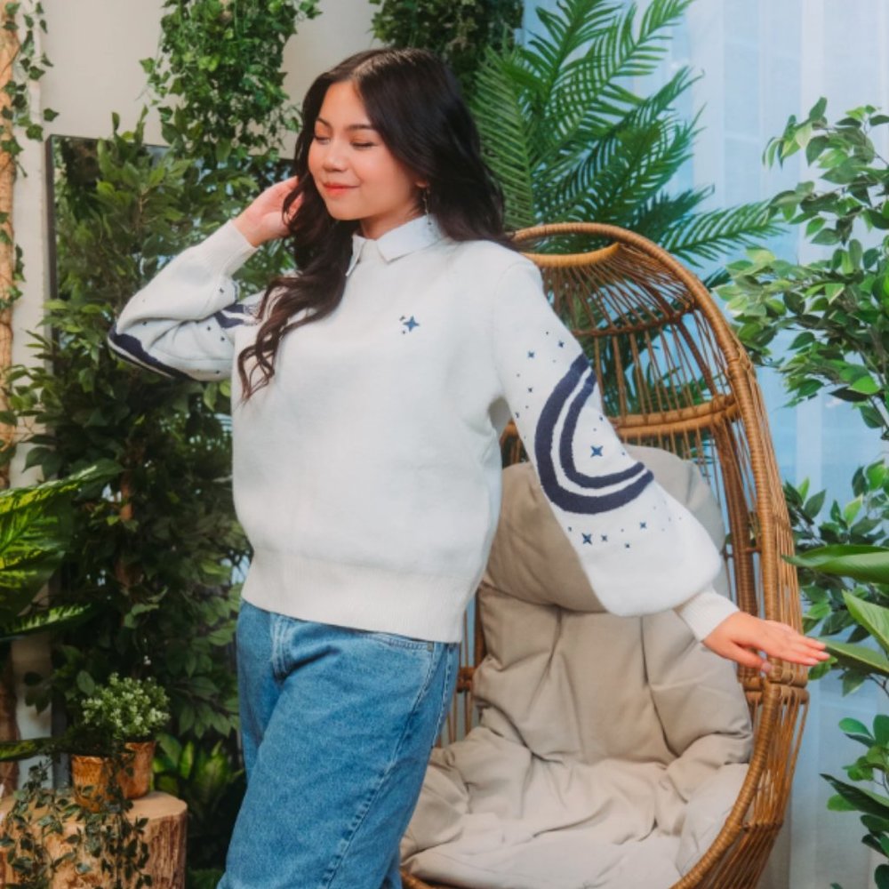 NWT! Carmico Stargazer Sweater in SuperNova Cream